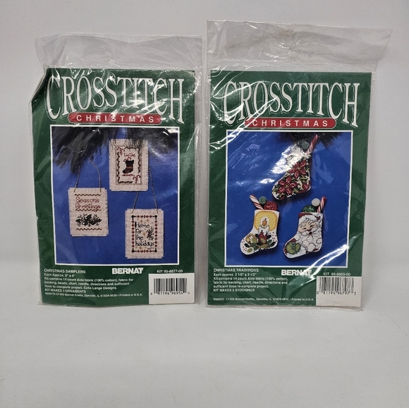 VTG Bernat CHRISTMAS TRADITIONS MINI STOCKING & SAMPLER Cross Stitch Kit Sealed - Picture 1 of 5